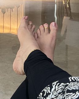 Sheelu Abraham feet photo 9