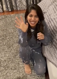 Sheena Melwani feet photo thumbnail