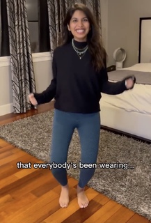 Sheena Melwani feet photo thumbnail