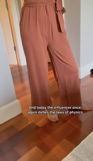 Sheena Melwani feet photo thumbnail