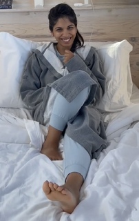 Sheena Melwani feet photo thumbnail