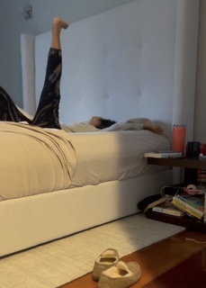 Sheena Melwani feet photo thumbnail