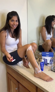 Sheena Melwani feet photo thumbnail