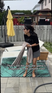 Sheena Melwani feet photo thumbnail