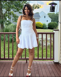 Sheena Melwani feet photo thumbnail