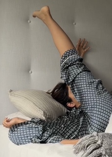 Sheena Melwani feet photo thumbnail