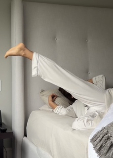 Sheena Melwani feet photo thumbnail