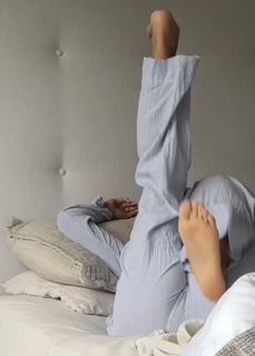 Sheena Melwani feet photo thumbnail