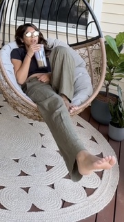 Sheena Melwani feet photo thumbnail