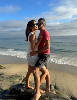 Sheena Melwani feet photo thumbnail