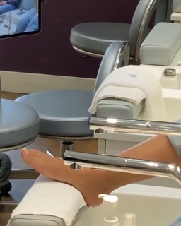 Sheena Melwani feet photo thumbnail