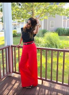 Sheena Melwani feet photo thumbnail