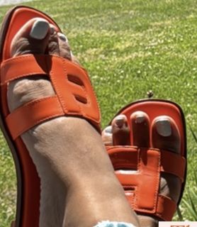 Sheena Melwani feet photo thumbnail