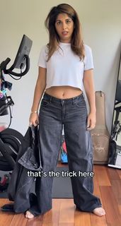 Sheena Melwani feet photo thumbnail