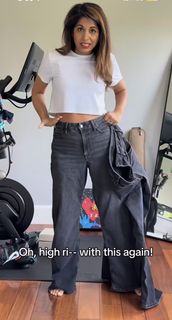 Sheena Melwani feet photo thumbnail