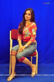 Sheena Shahabadi feet photo 14