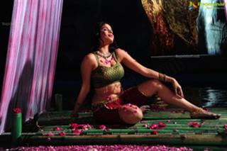 Sheena Shahabadi feet photo 11