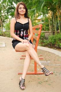 Sheena Shahabadi feet photo 11