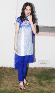 Sheena Shahabadi feet photo 15