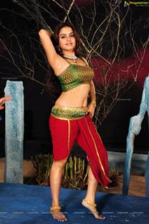 Sheena Shahabadi feet photo 12