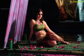 Sheena Shahabadi feet photo 19