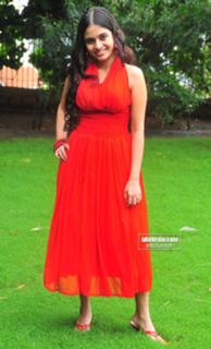 Sheena Shahabadi feet photo 5
