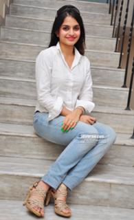 Sheena Shahabadi feet photo 9