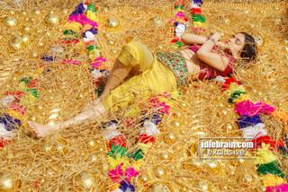 Sheena Shahabadi feet photo 16