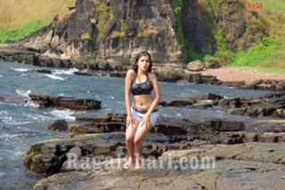 Sheena Shahabadi feet photo 2