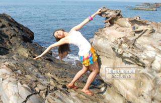 Sheena Shahabadi feet photo 12