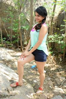 Sheena Shahabadi feet photo 15