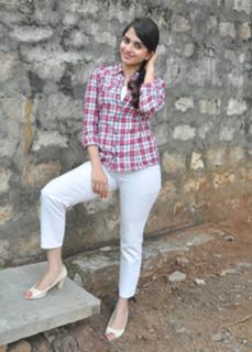 Sheena Shahabadi feet photo 5
