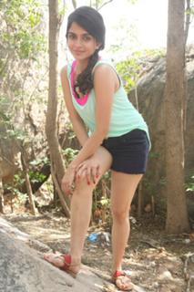 Sheena Shahabadi feet photo 1