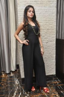 Sheena Shahabadi feet photo 9