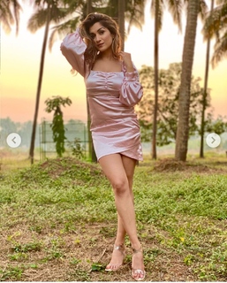 Shefali Bagga feet photo 9
