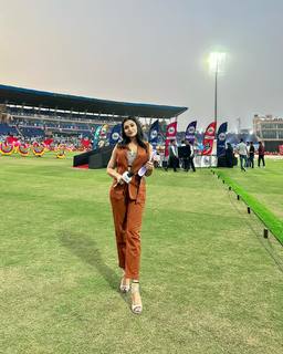 Shefali Bagga feet photo 6