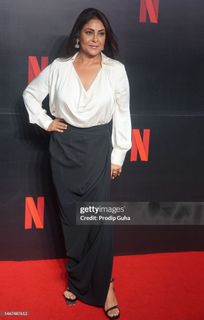 Shefali Shah feet photo 17