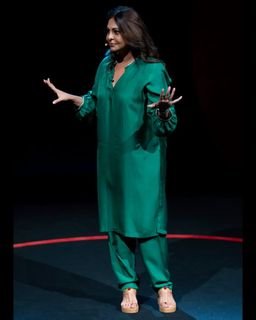 Shefali Shah feet photo 18