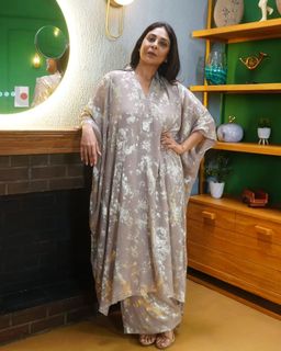 Shefali Shah feet photo 13