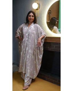 Shefali Shah feet photo 12
