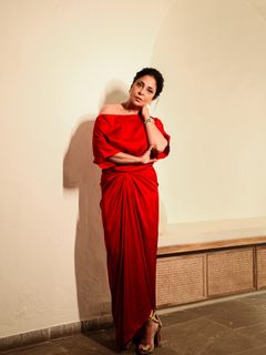 Shefali Shah feet photo 2