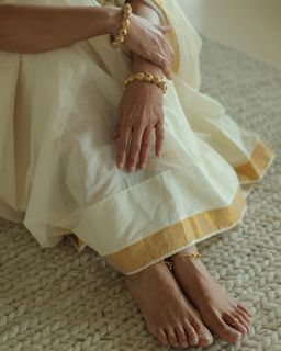 Shefali Shah feet photo 20