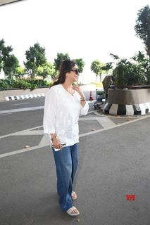 Shefali Shah feet photo 9