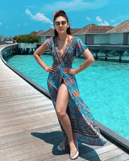 Shefali Zariwala feet photo thumbnail