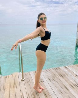 Shefali Zariwala feet photo thumbnail