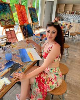 Shefali Zariwala feet photo thumbnail