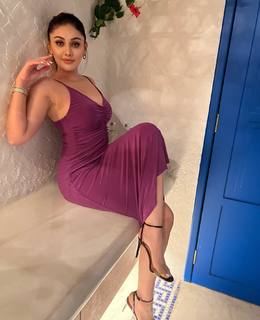 Shefali Zariwala feet photo thumbnail