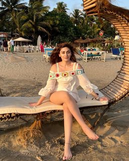 Shefali Zariwala feet photo thumbnail