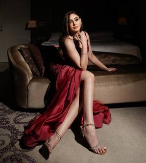 Shefali Zariwala feet photo thumbnail