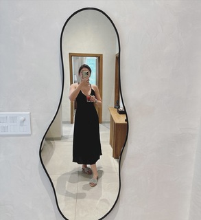 Shefali Zariwala feet photo thumbnail